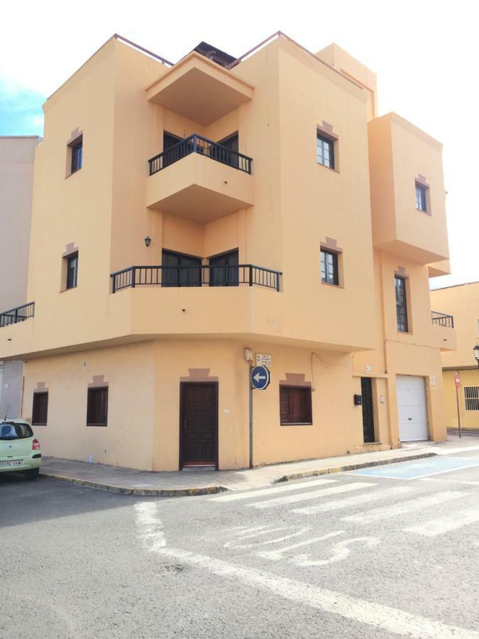 Calle Eusebio Carballo Estevez Коральео Экстерьер фото